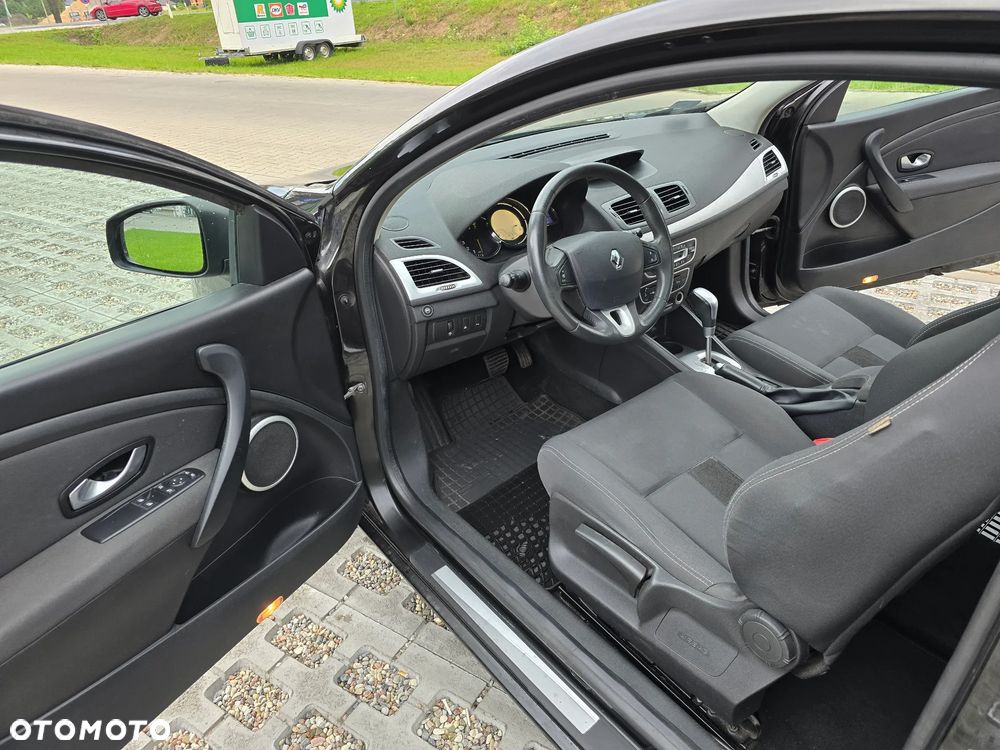 Renault Megane 2.0 16V Exception CVT - 11