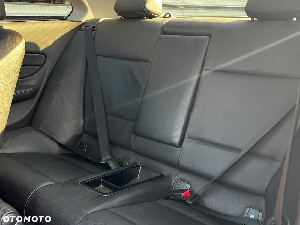 BMW Seria 1 118d - 26