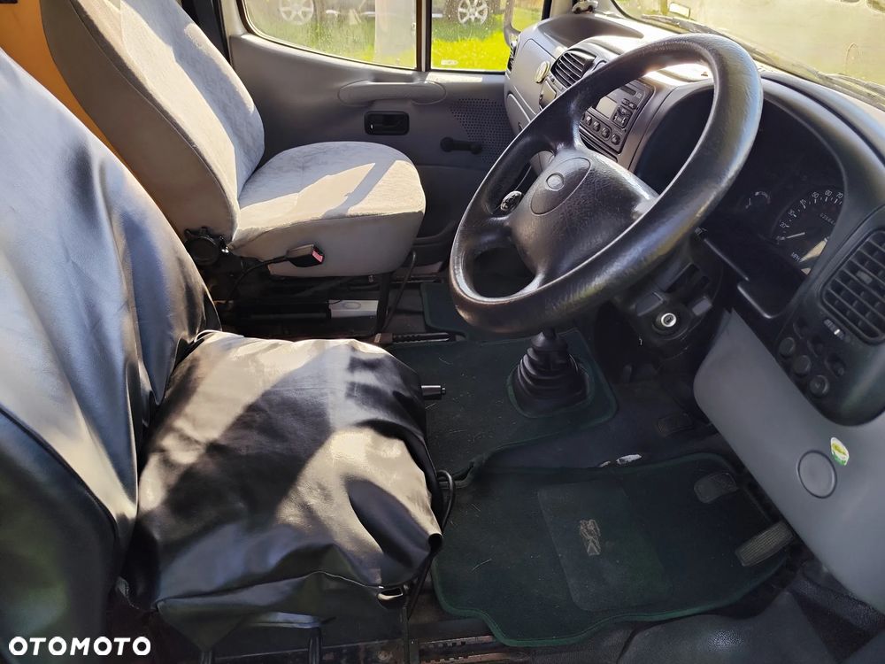 Ford Transit - 11
