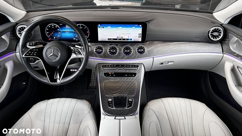 Mercedes-Benz CLS - 22