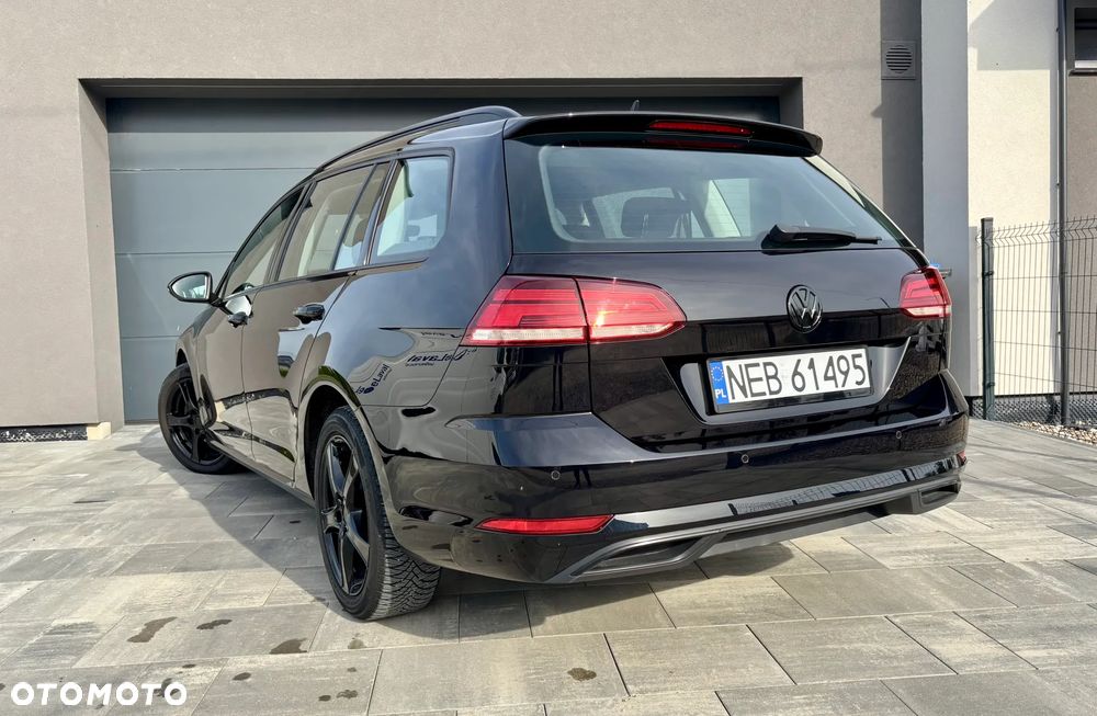 Volkswagen Golf 1.6 TDI SCR DSG Comfortline - 10