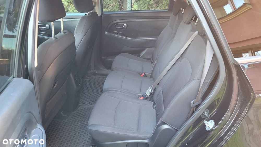Kia Carens 1.7 CRDi S 7os - 11
