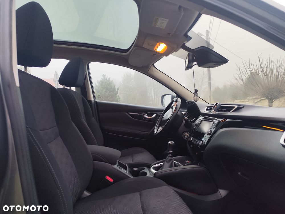 Nissan Qashqai 1.6 DIG-T N-Connecta - 4