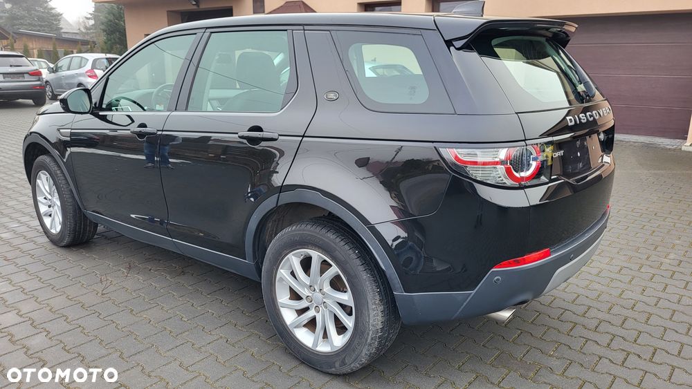 Land Rover Discovery Sport D150 R-Dynamic - 6