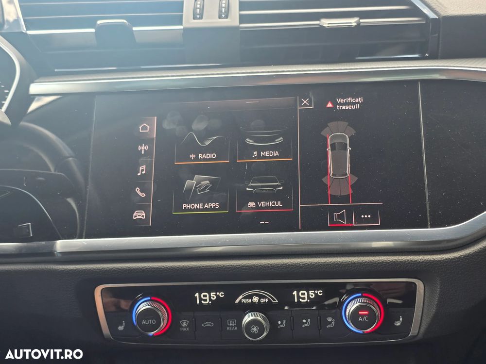 Audi Q3 2.0 35 TDI S tronic Advanced - 33
