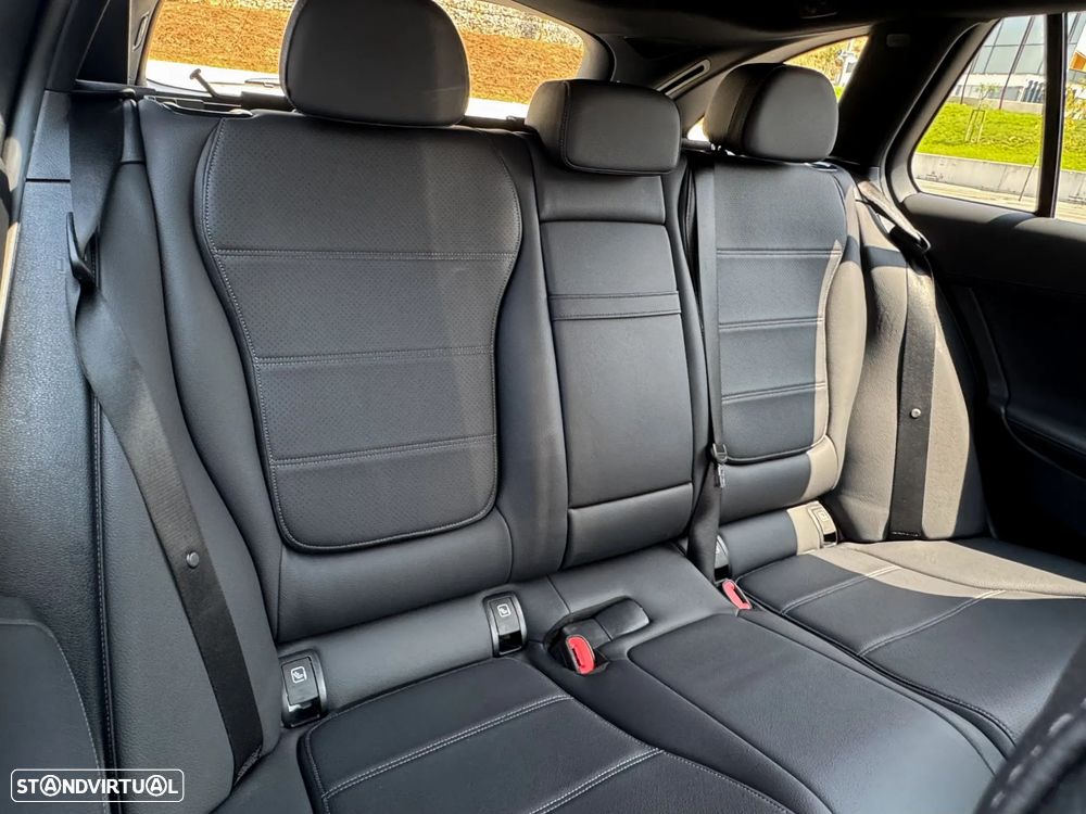 Mercedes-Benz C 300 de T 9G-TRONIC AMG Line - 17