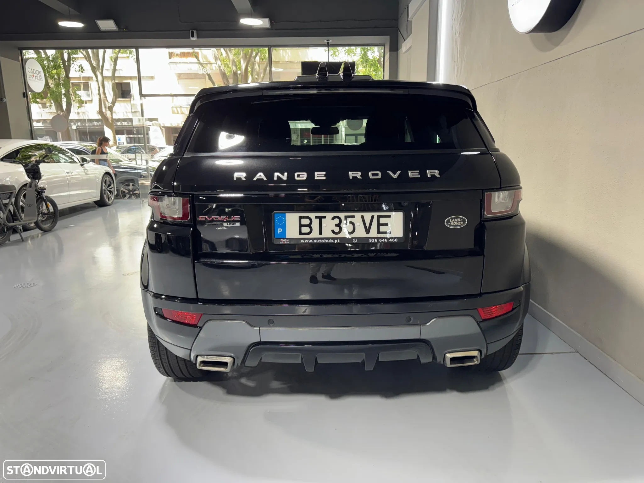 Land Rover Range Rover Evoque 2.0 D180 AWD HSE Auto - 9
