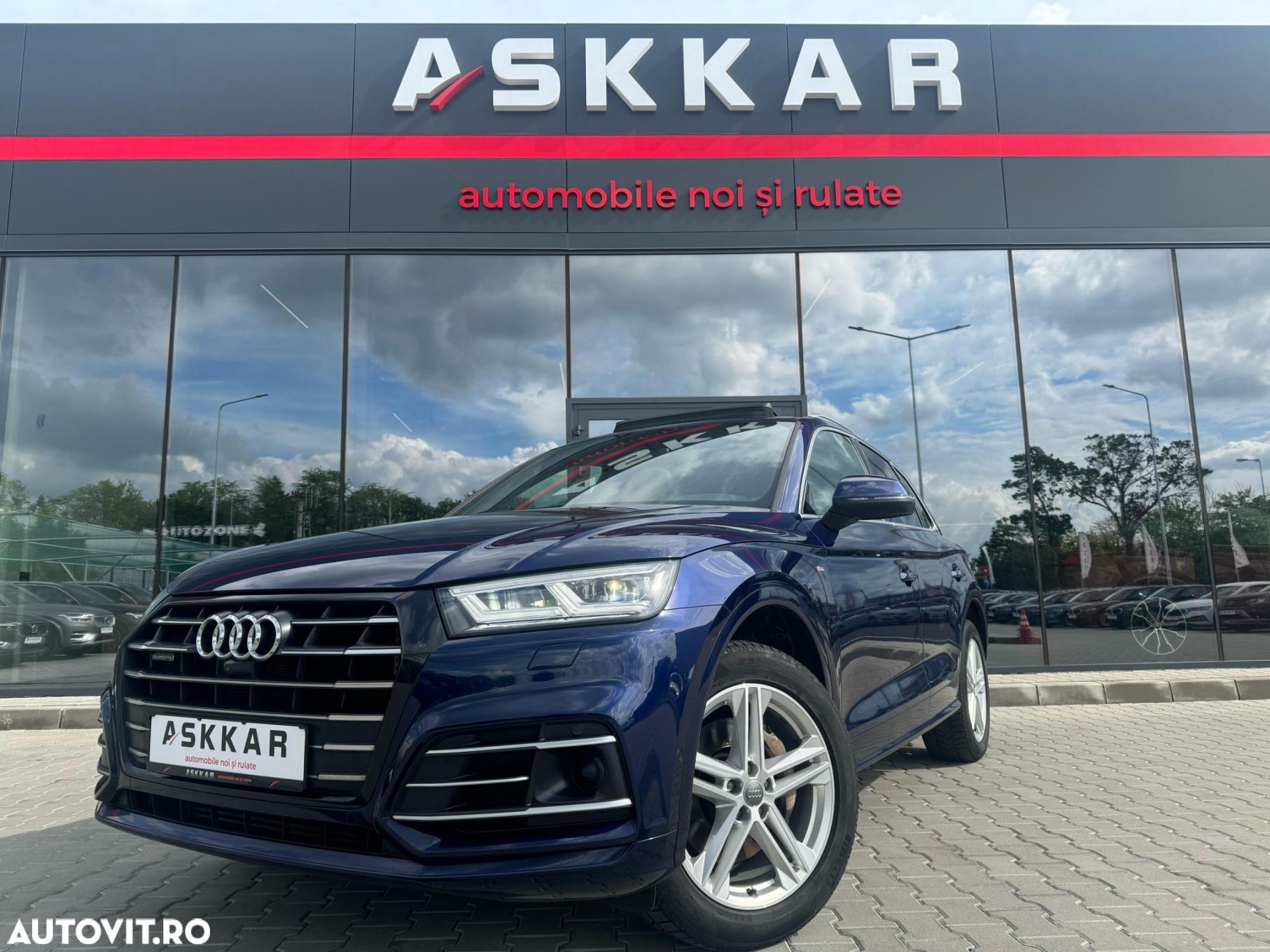 Audi Q5 55 TFSIe quattro S tronic S line - 1