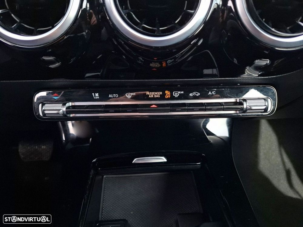 Mercedes-Benz CLA 180 d Shooting Brake AMG Line Aut. - 22