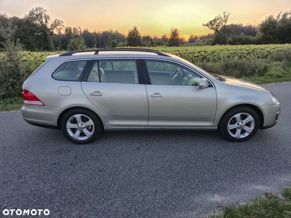 Volkswagen Golf V 1.6 Comfortline - 14