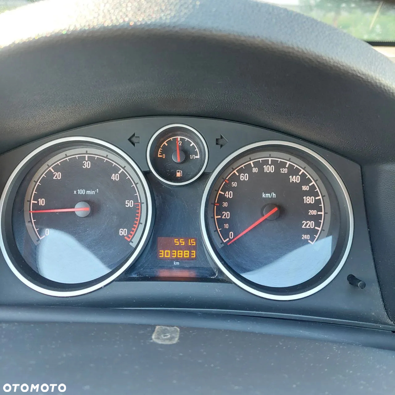 Opel Astra III GTC 1.7 CDTI Sport - 24