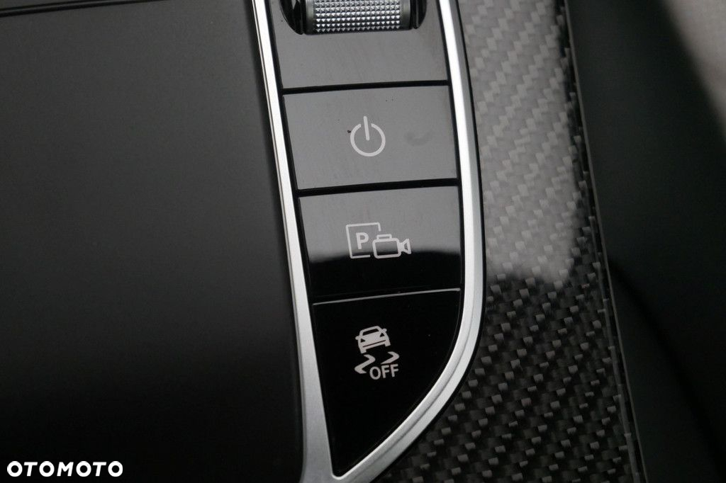 Mercedes-Benz GLC - 23