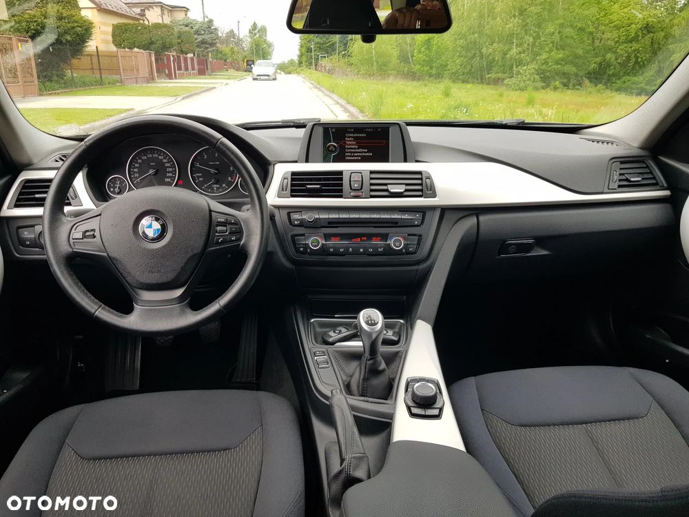 BMW Seria 3 320d DPF - 9