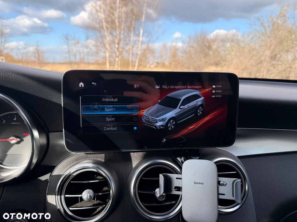 Mercedes-Benz GLC 300 4-Matic - 11