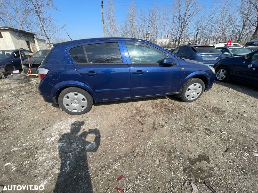 Dezmembrez Opel Astra H 1.4 Benzina - 8