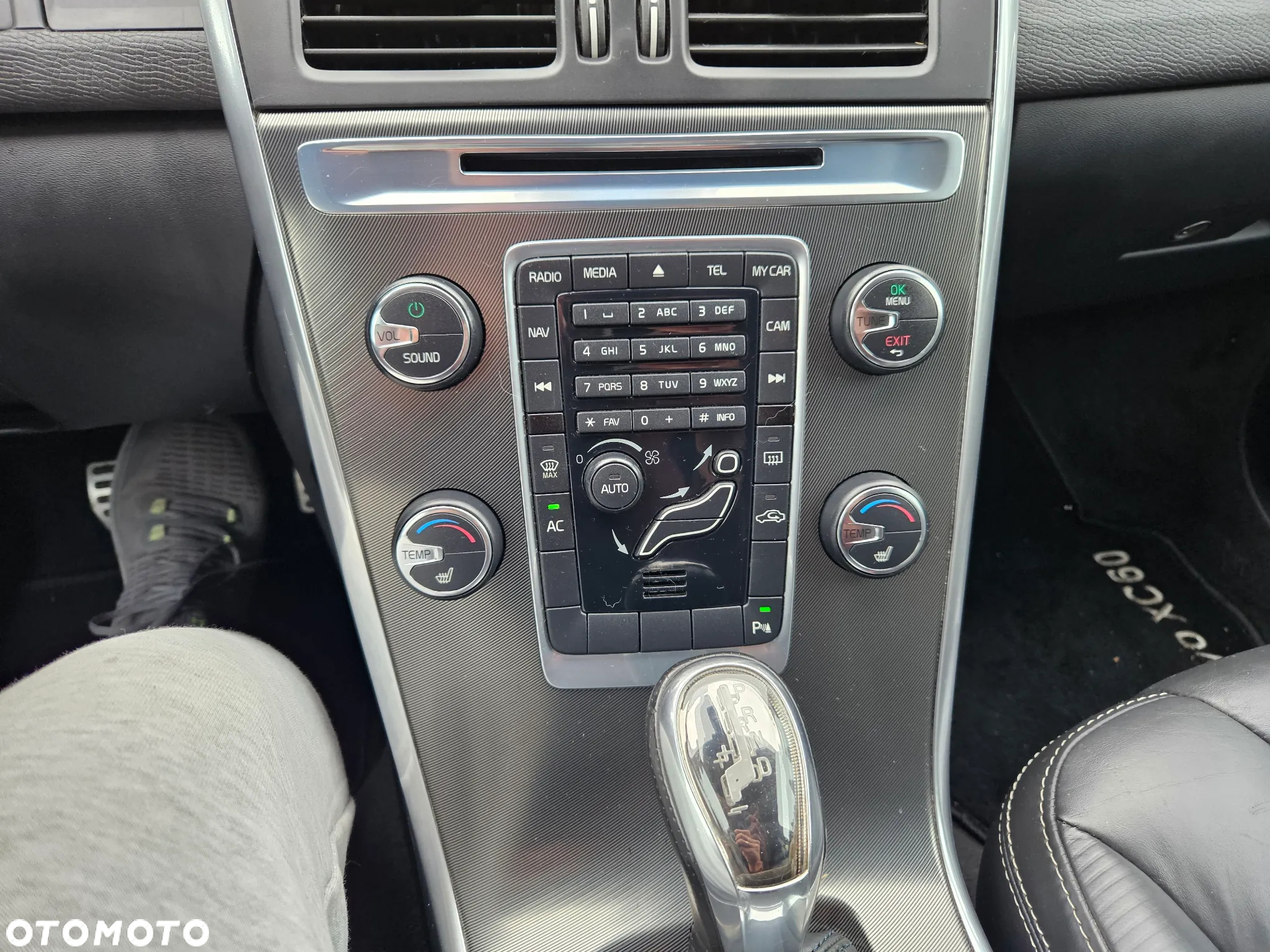 Volvo XC 60 B4 D Geartronic RDesign - 22