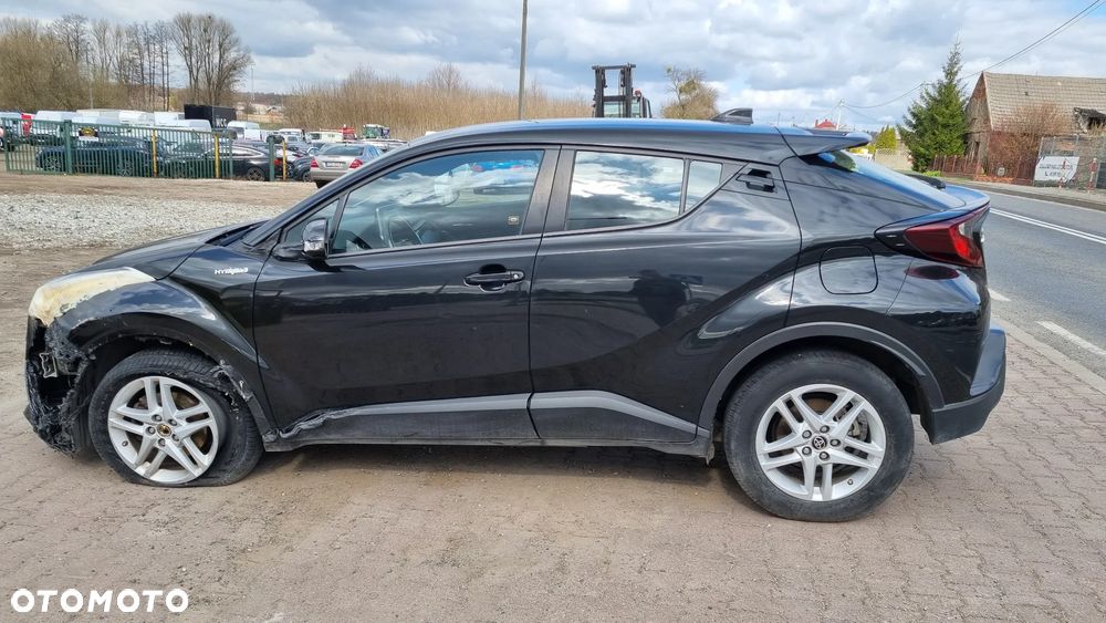 Toyota C-HR Business-Edition - 4