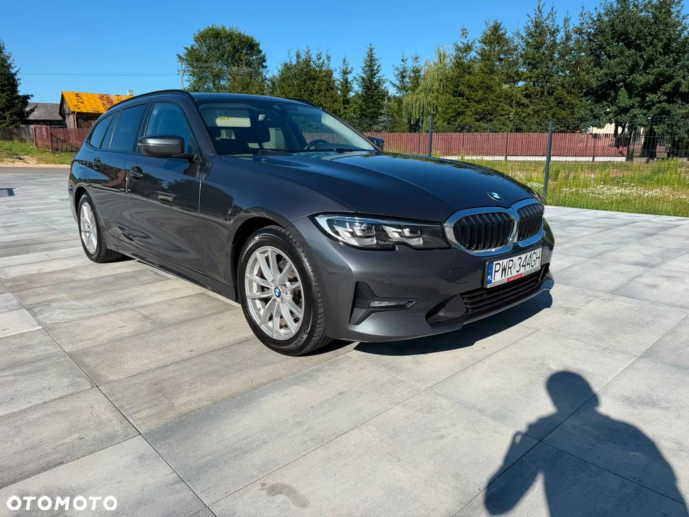 BMW Seria 3 320d xDrive Advantage - 13