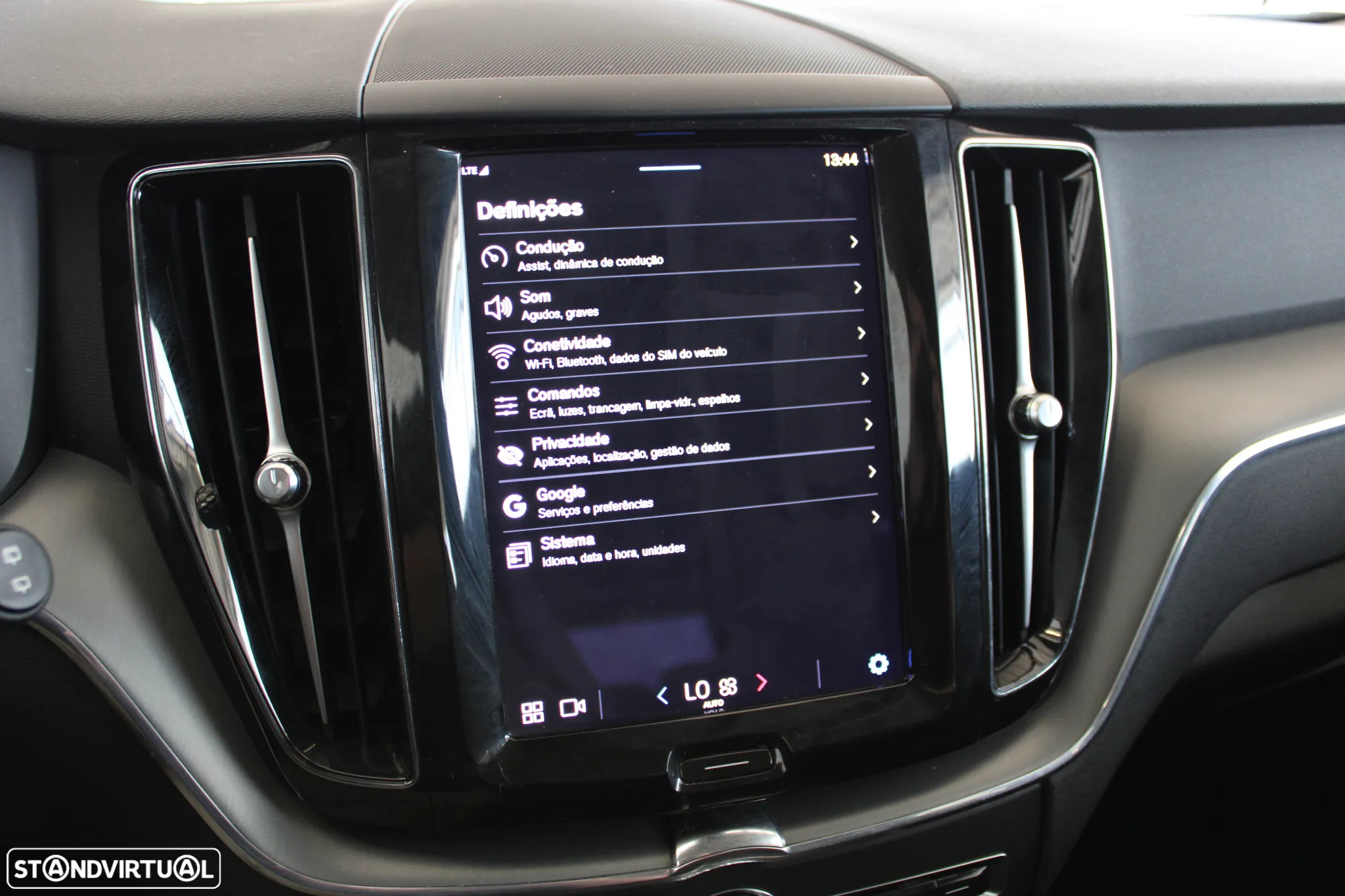 Volvo XC 60 2.0 B4 Momentum Plus - 20