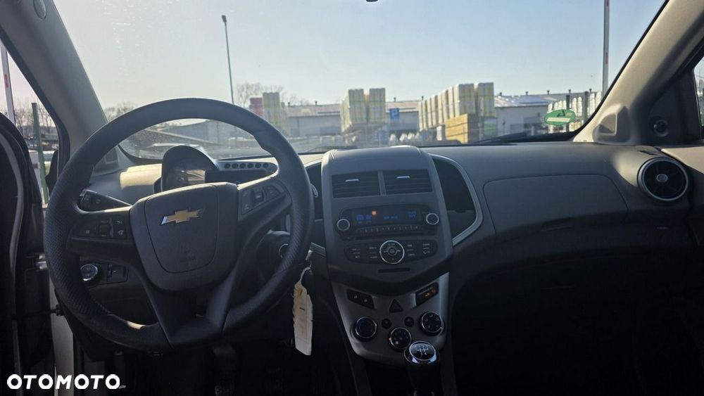 Chevrolet Aveo - 9