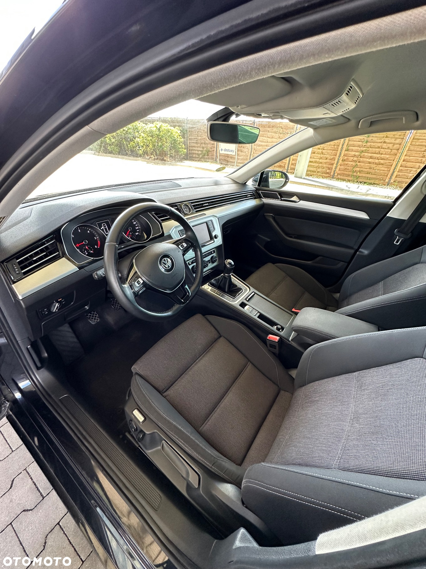 Volkswagen Passat Variant 1.6 TDI (BlueMotion Technology) Comfortline - 9