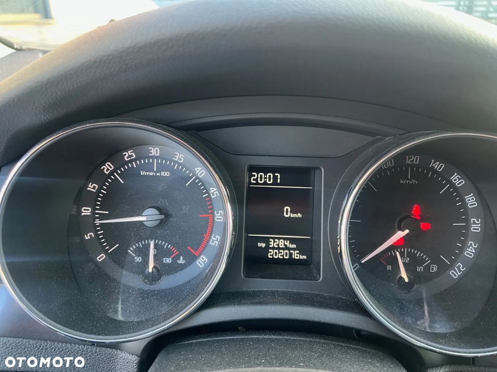 Skoda Superb 2.0 TDI Active - 14