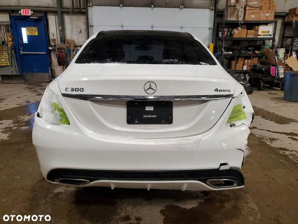 Mercedes-Benz Klasa C 300 9G-TRONIC Avantgarde - 7