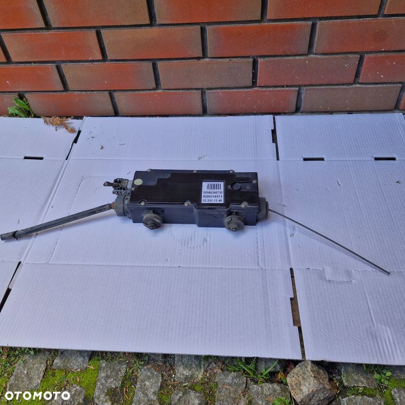 HAMULEC ELEKTRYCZNY RENAULT VEL SATIS 8200316574 - 4