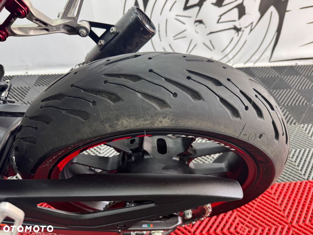 Honda Hornet - 17