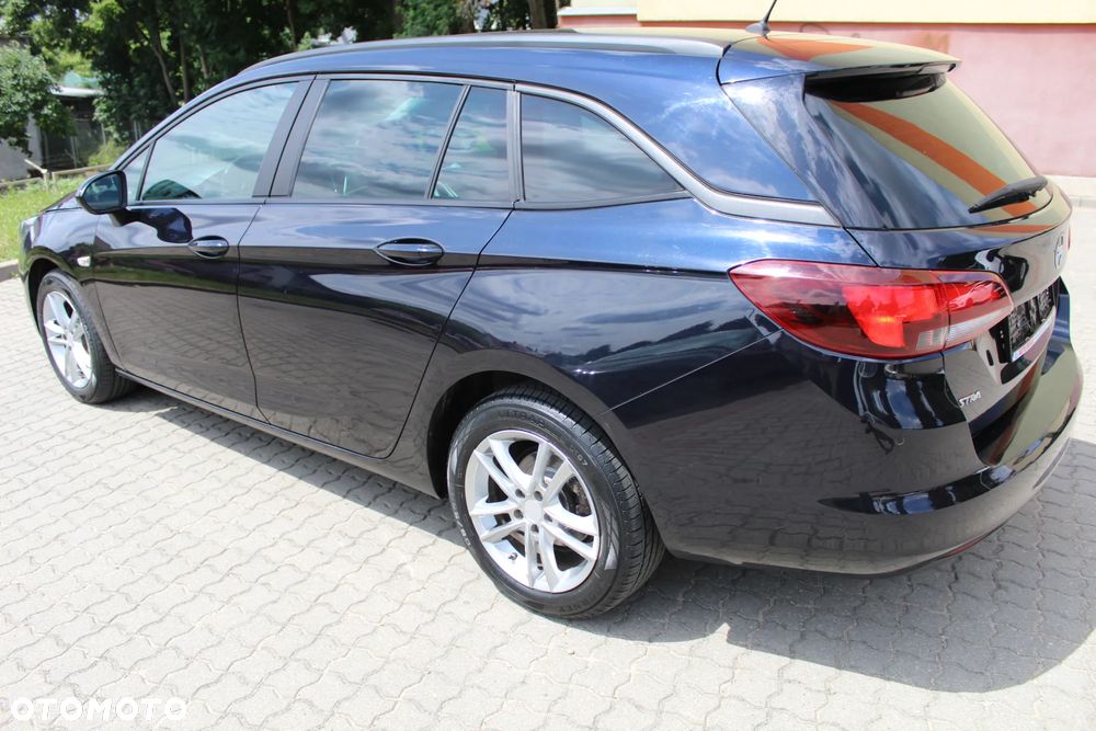 Opel Astra - 10