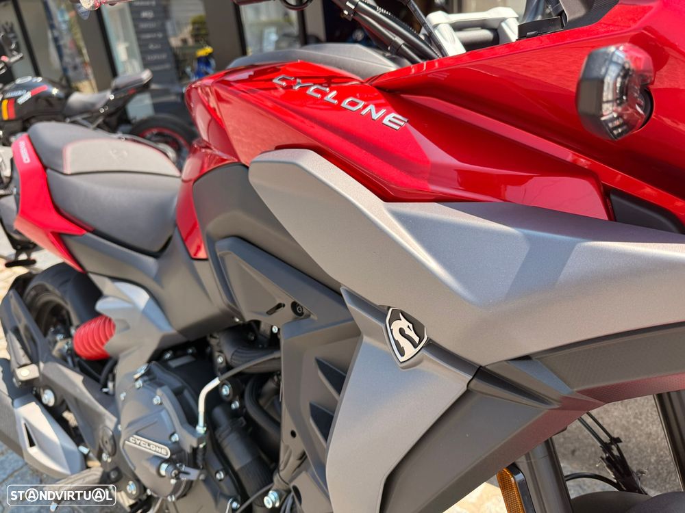 Cyclone RX6 - 4