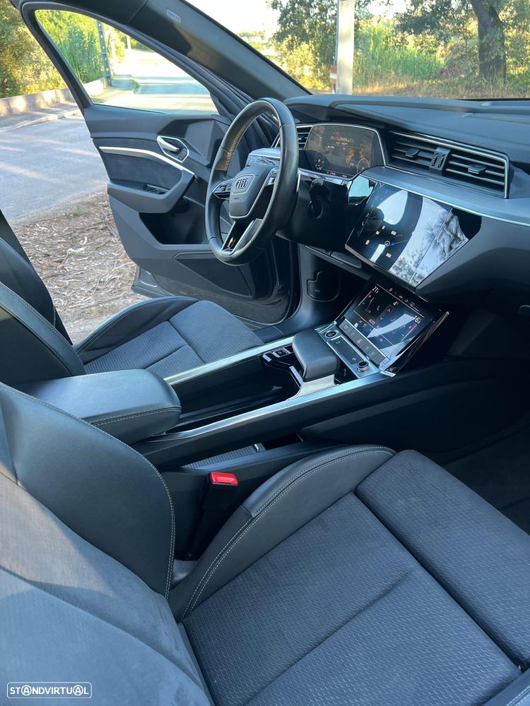 Audi e-tron 55 quattro S line - 57