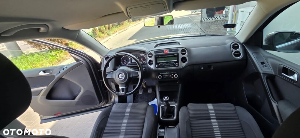 Volkswagen Tiguan 2.0 TDI DPF BlueMotion Technology Exclusive - 34
