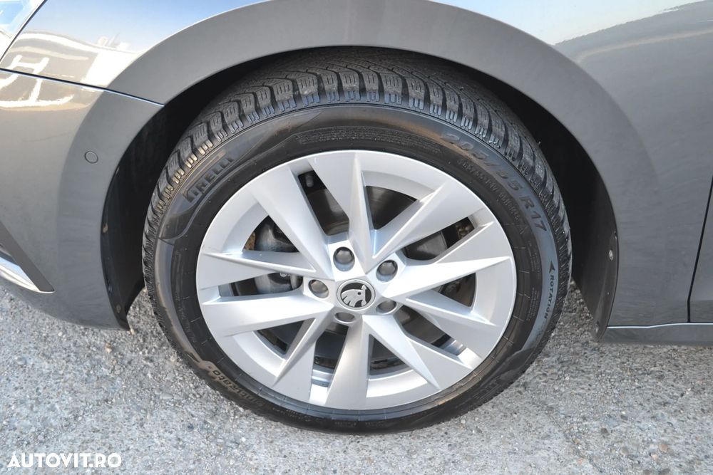 Skoda Octavia 2.0 TDI DSG Style - 34