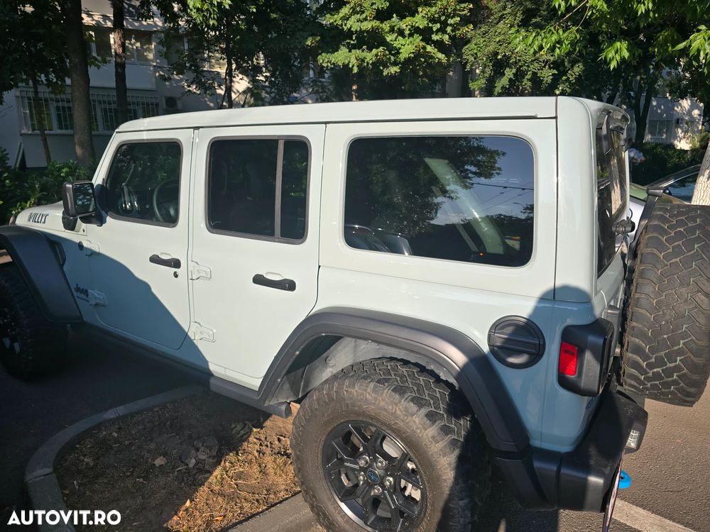 Jeep Wrangler - 11