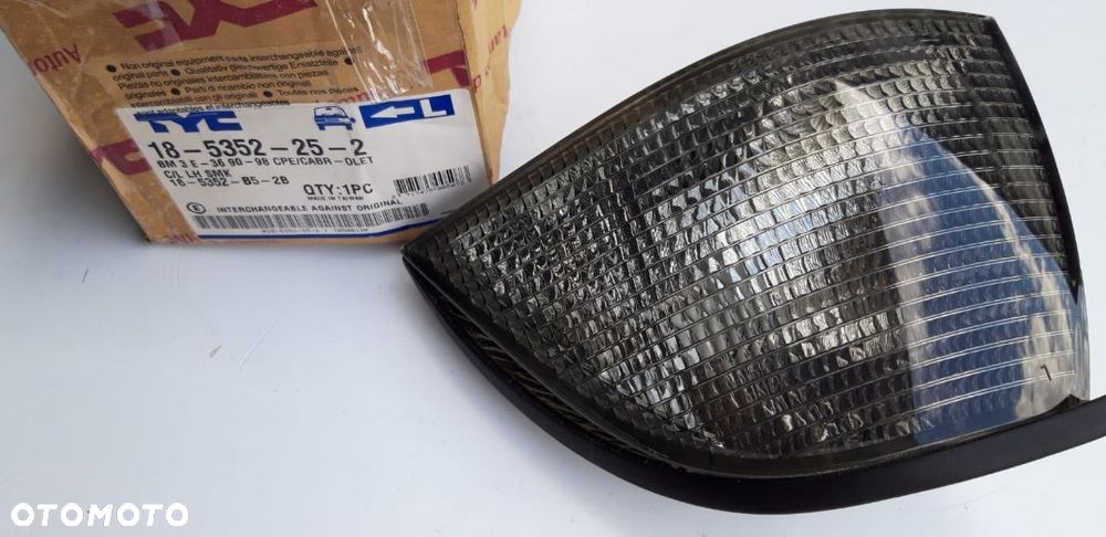 MIGACZ kierunkowska  BOCZNY przydymiony lewy przód  BMW 3 (E46), COUPE/CABRIO, 05.99-03.03 122 213 ,82199403093,82199403093A - 2