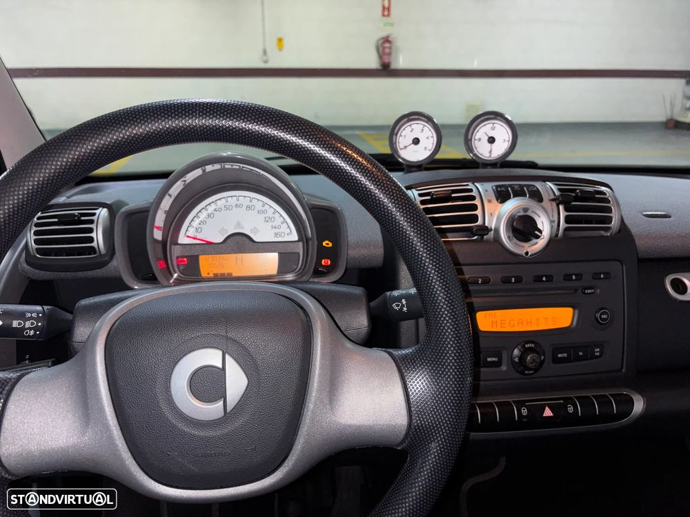 Smart ForTwo Coupé 0.8 cdi Pure 45 - 24