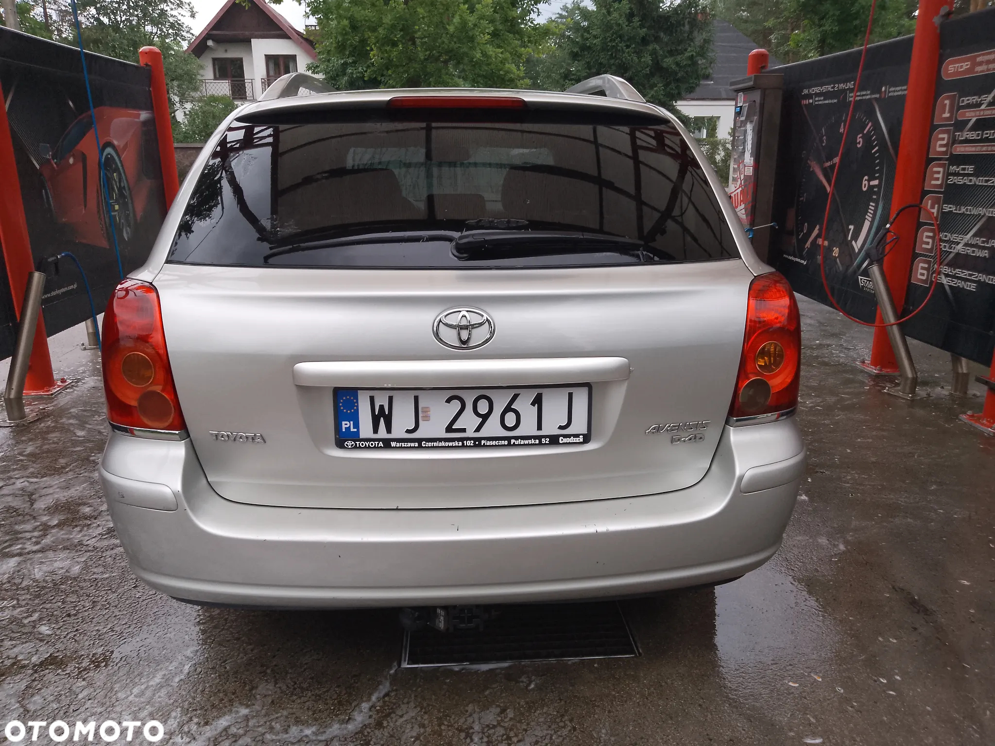 Toyota Avensis - 11