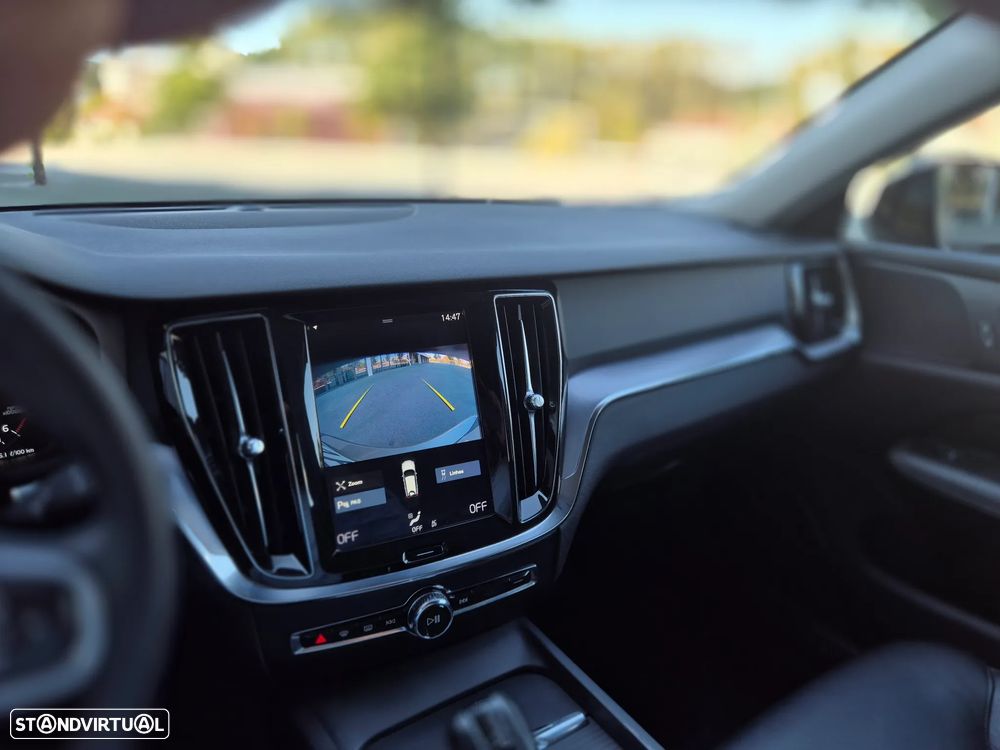 Volvo V60 2.0 D3 R-Design Geartronic - 33