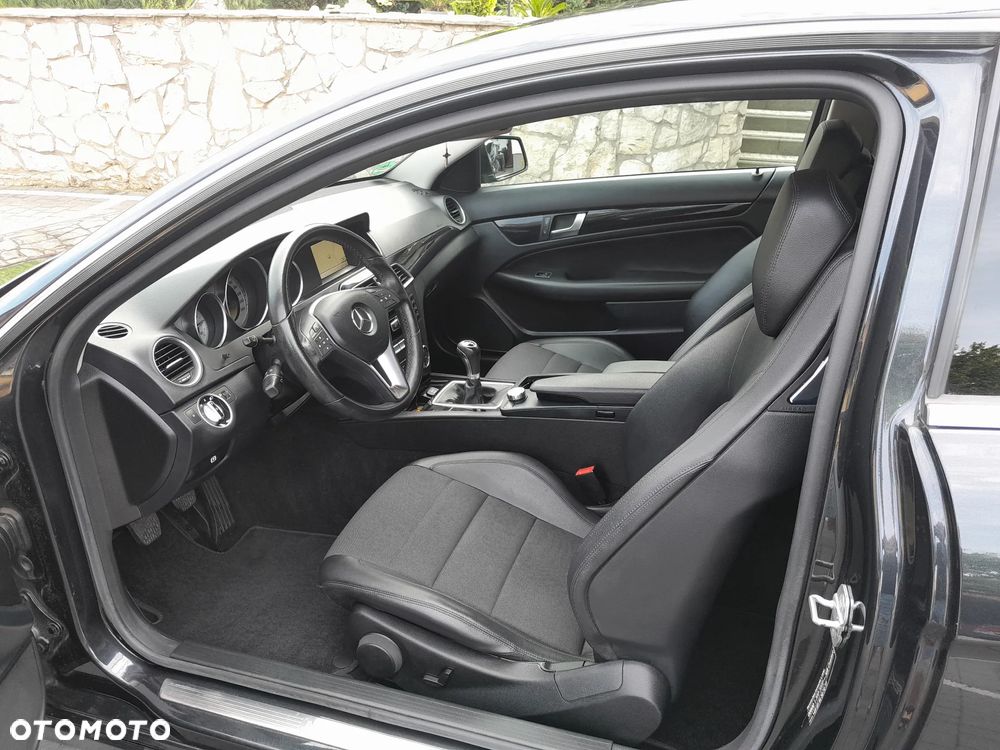 Mercedes-Benz Klasa C 180 Coupe BlueEFFICIENCY - 5