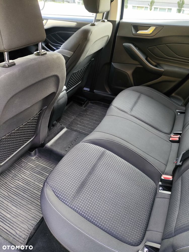 Ford Focus 1.5 EcoBlue Connected - 20