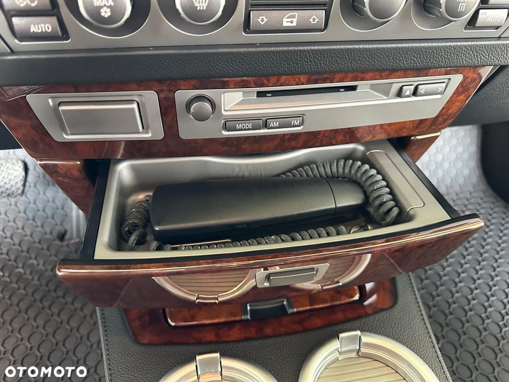 BMW Seria 7 760i L - 38