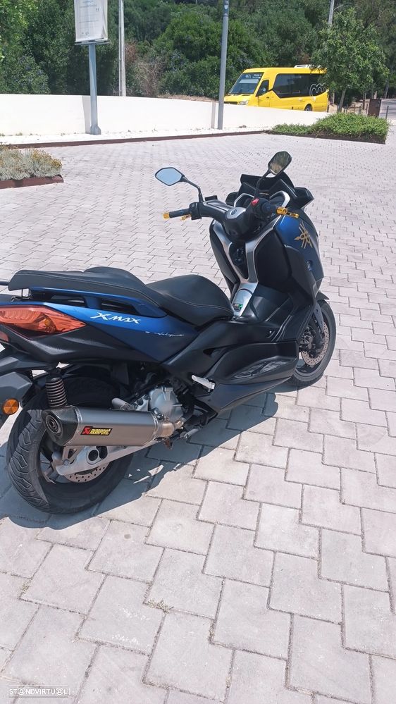 Yamaha X-Max - 3