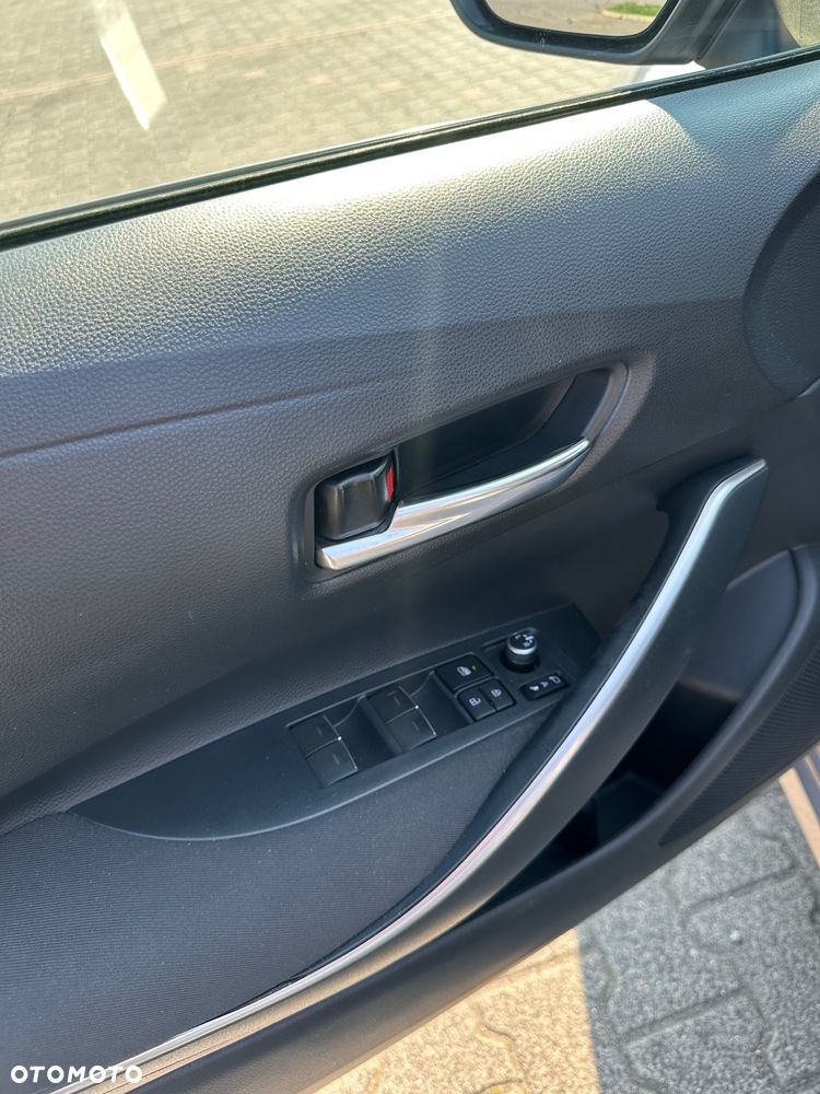 Toyota Corolla 1.8 Hybrid Comfort - 28