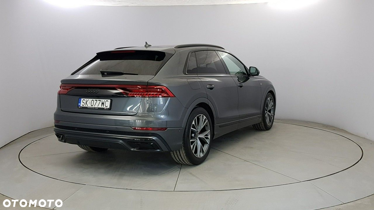 Audi Q8 - 7