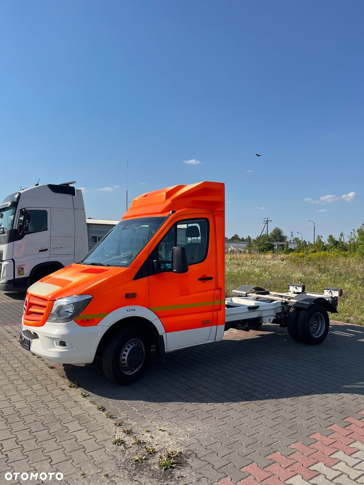 Mercedes-Benz Sprinter 519 CDI - 1