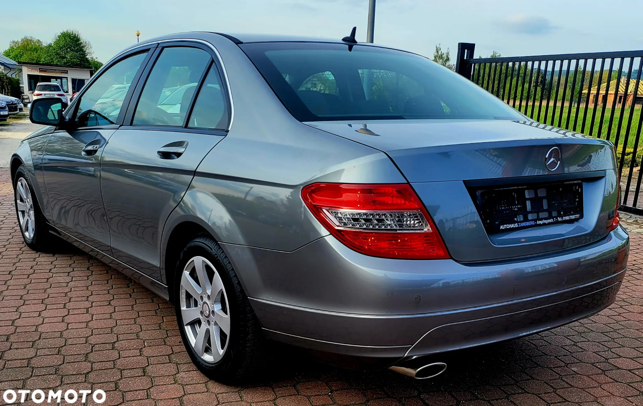 Mercedes-Benz Klasa C 200 CGI BlueEff Classic - 8