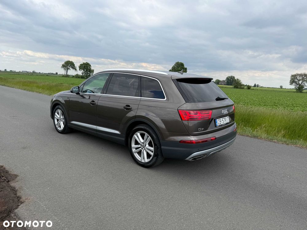 Audi Q7 - 3