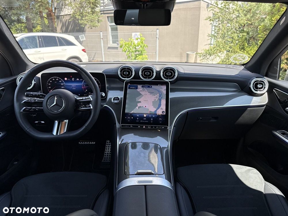 Mercedes-Benz GLC 300 d mHEV 4-Matic AMG Line - 12