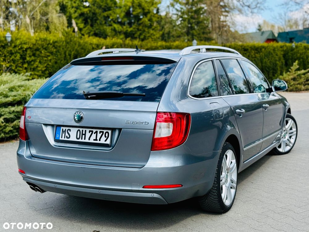 Skoda Superb 2.0 TDI Green tec DSG Elegance - 22
